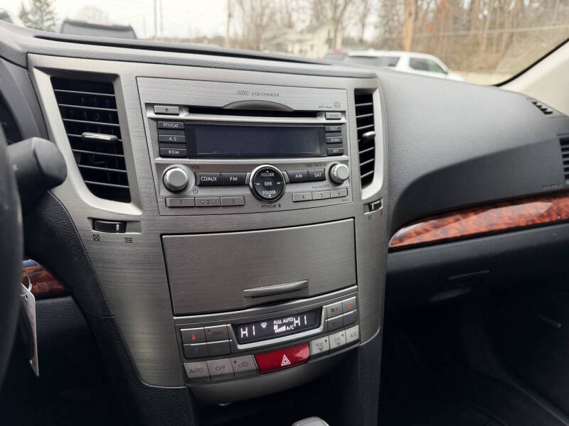 2010 Subaru Outback 2.5i Limited