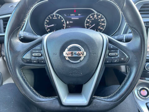 2017 Nissan Maxima Platinum