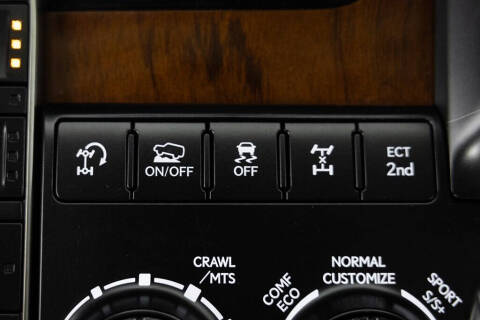 2021 Lexus LX 570 Three-Row