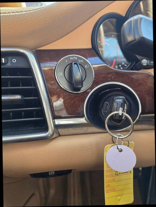 2011 Porsche Panamera