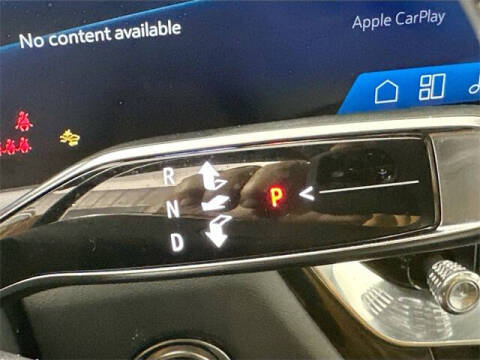 2024 Cadillac LYRIQ Luxury 1