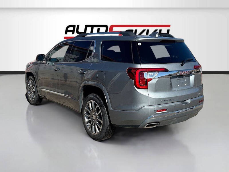 2023 GMC Acadia Denali