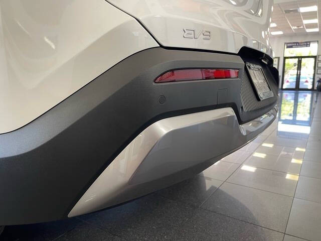 2024 Kia EV9 Light Long Range
