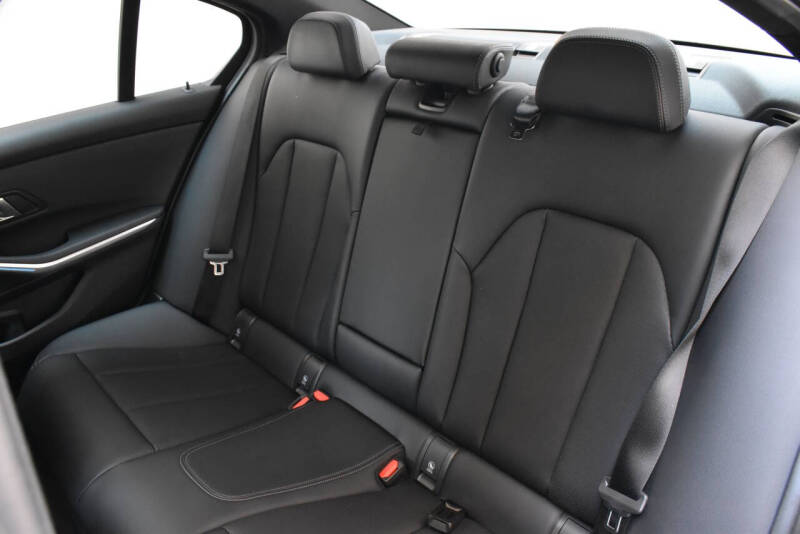 2024 BMW 3 Series 330i xDrive