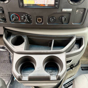 2011 Ford E-350