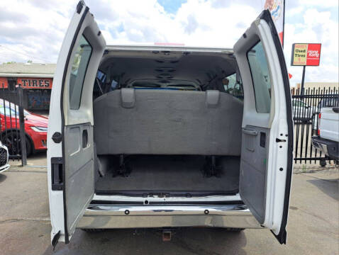 2008 Ford E-Series E-350 SD XLT
