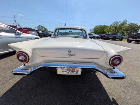 1957 Ford Thunderbird