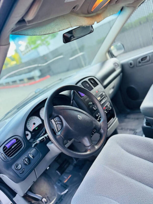 2005 Dodge Grand Caravan