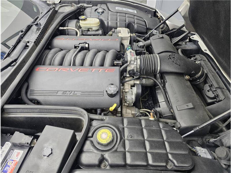 2004 Chevrolet Corvette