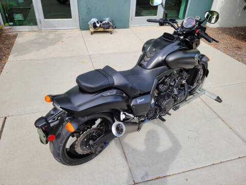 2020 Yamaha VMAX Matte Raven Black