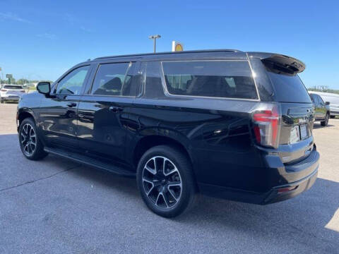 2023 Chevrolet Suburban RST