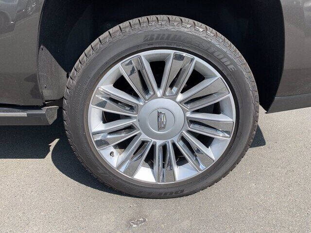 2020 Cadillac Escalade Platinum