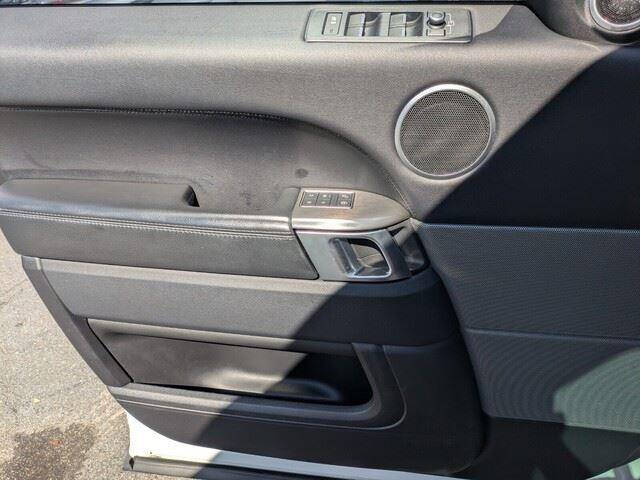 2017 Land Rover Range Rover Sport SE