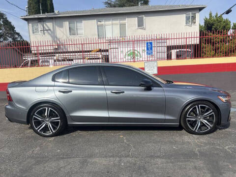 2019 Volvo S60 T5 R-Design