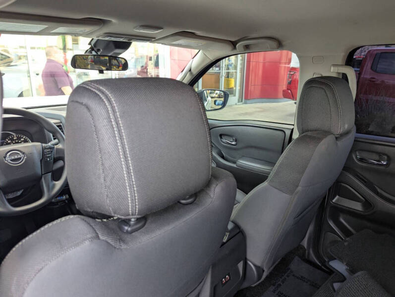 2022 Nissan Frontier SV