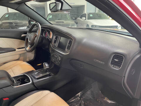 2015 Dodge Charger SXT