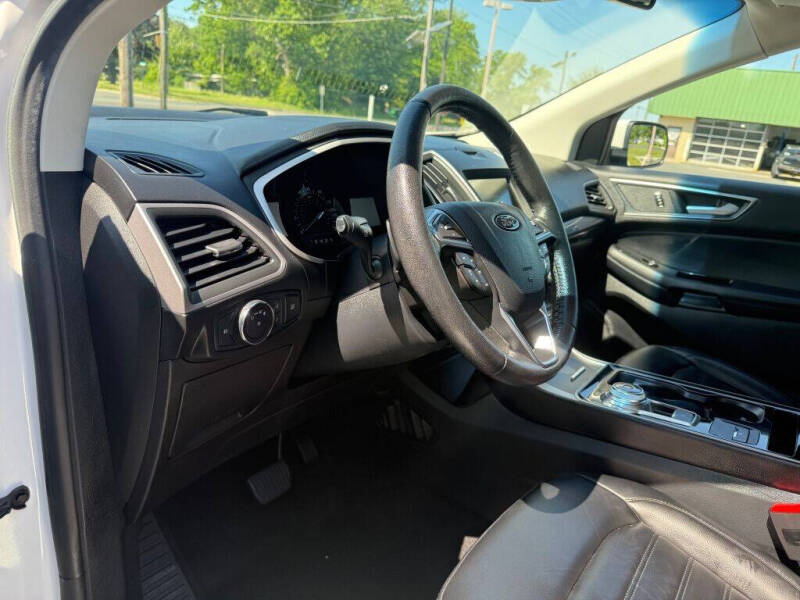 2019 Ford Edge SEL