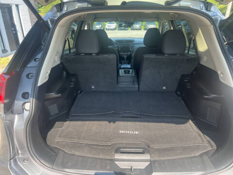 2020 Nissan Rogue SV