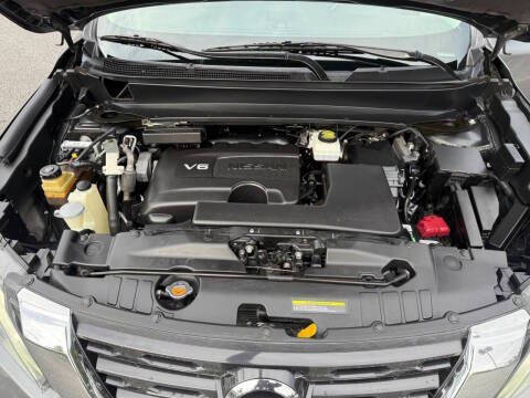 2020 Nissan Pathfinder S