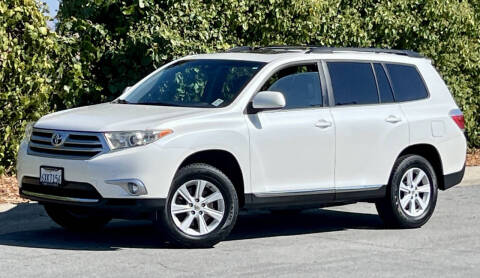 2012 Toyota Highlander SE
