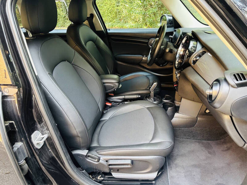 2022 MINI Hardtop 4 Door Cooper