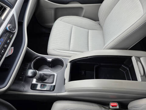 2016 Toyota Highlander LE Plus