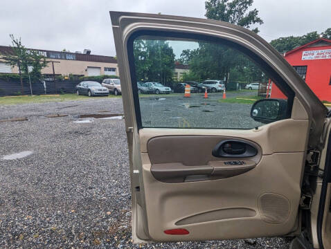 2004 Chevrolet TrailBlazer LT