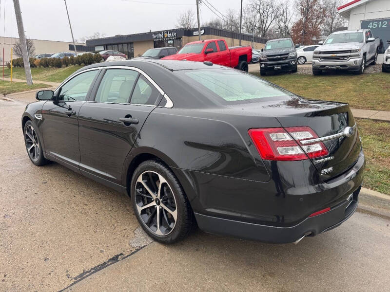 2015 Ford Taurus SEL