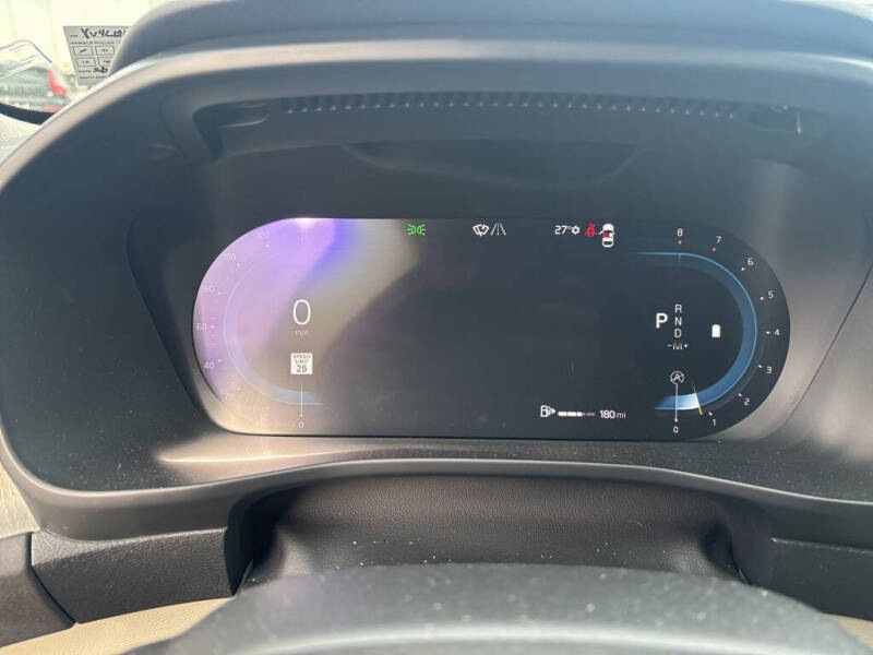 2025 Volvo XC40 B5 Plus Dark Theme