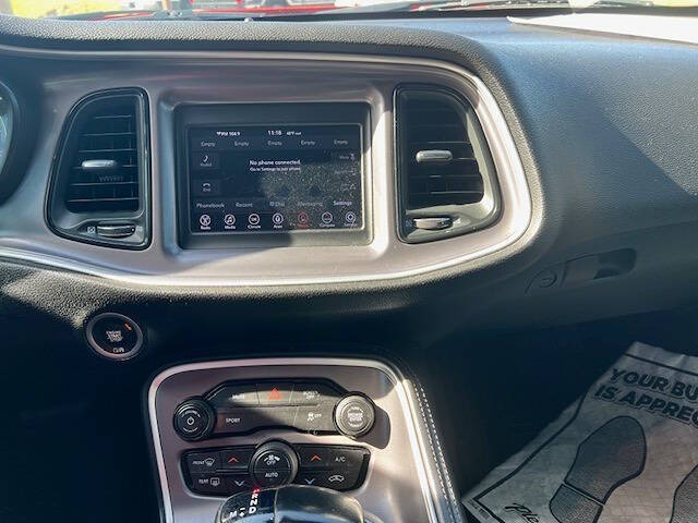 2019 Dodge Challenger SXT