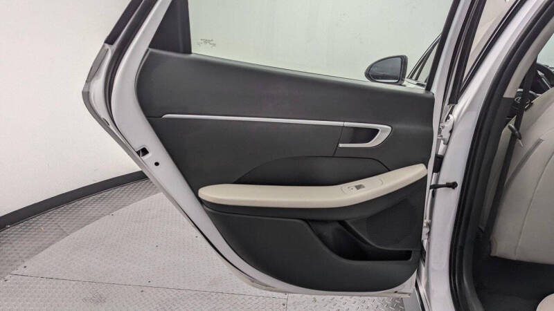 2023 Hyundai Sonata SE