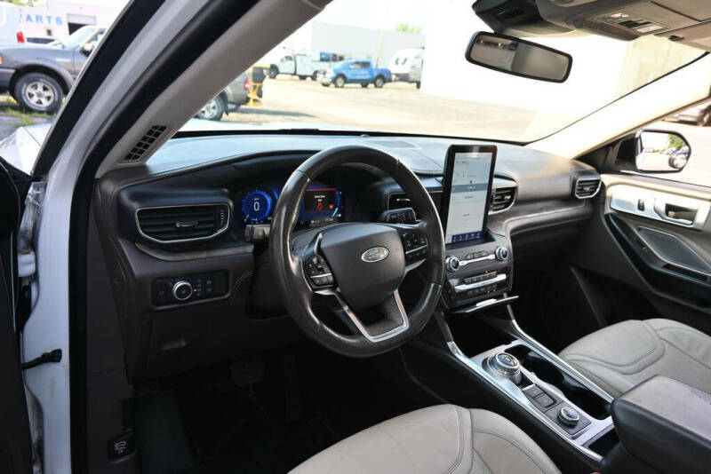 2020 Ford Explorer Platinum