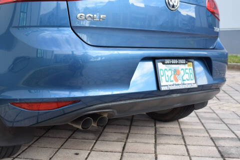 2015 Volkswagen Golf TDI SE