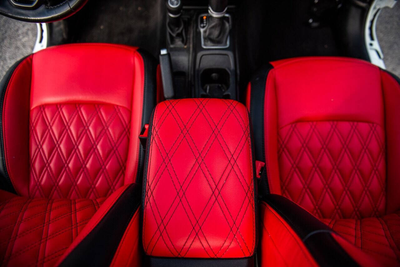 2020 Jeep Wrangler SUV / Crossover - $59,999