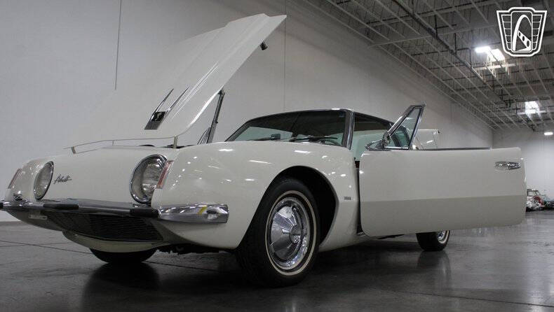 1964 Studebaker Avanti