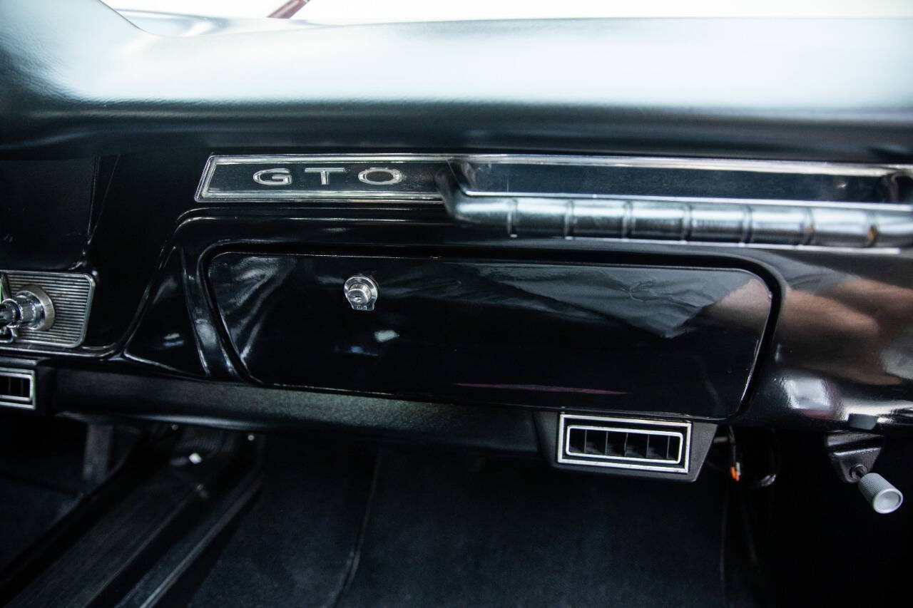 1965 Pontiac GTO 59