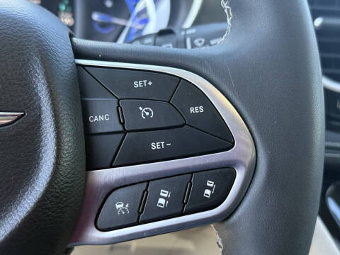 2023 Chrysler Pacifica Plug-In Hybrid Touring L