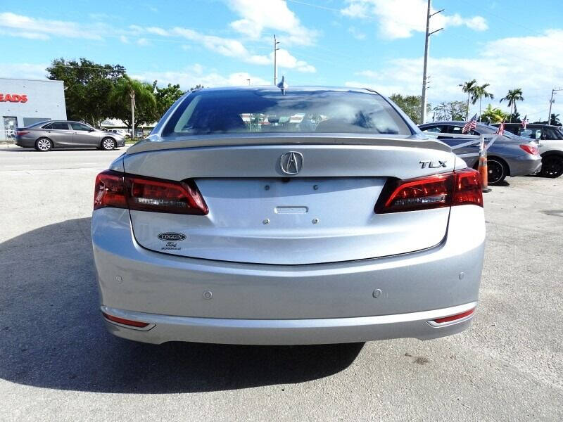 2017 Acura TLX  - $17,900