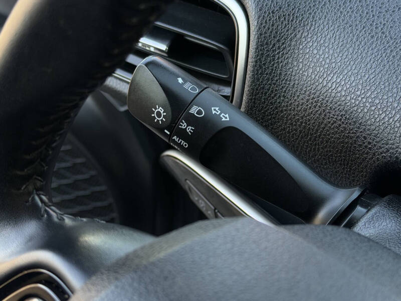 2021 Toyota Prius XLE