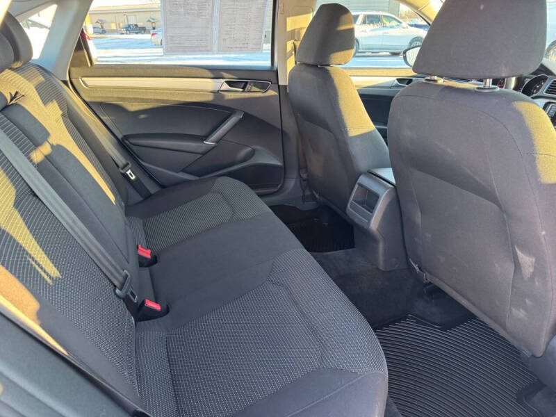 2016 Volkswagen Passat 1.8T S