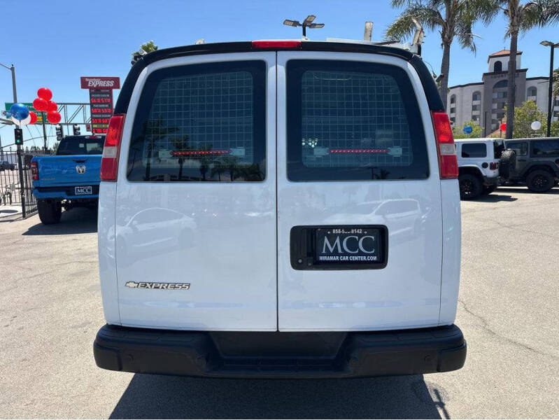 2018 Chevrolet Express 2500