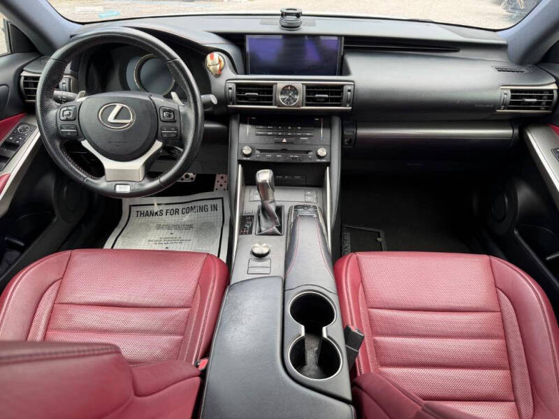 2017 Lexus IS 200t