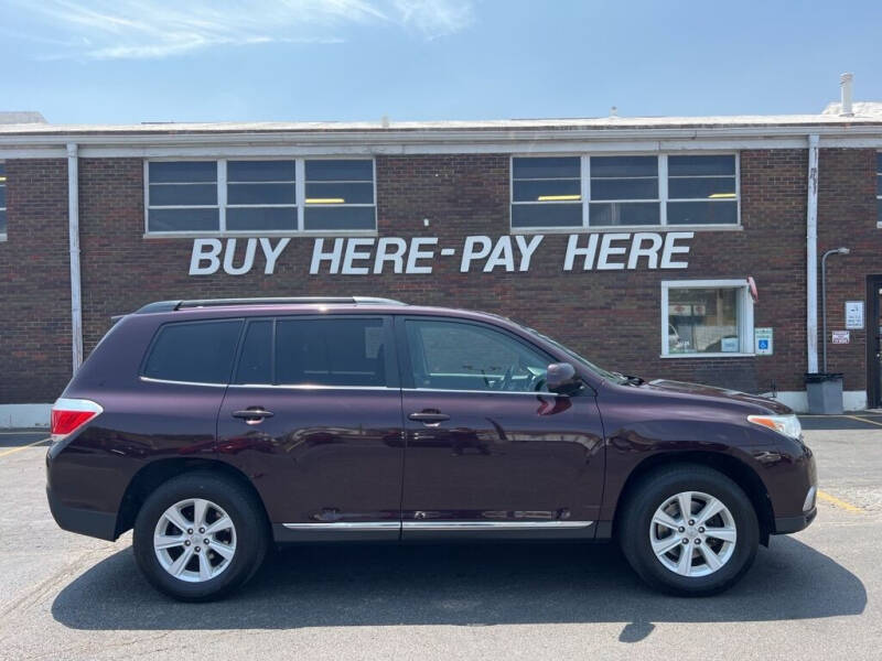 2011 Toyota Highlander for sale at Kar Mart in Milan IL