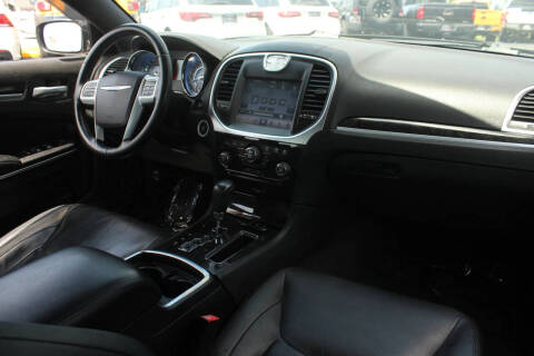 2011 Chrysler 300 Limited