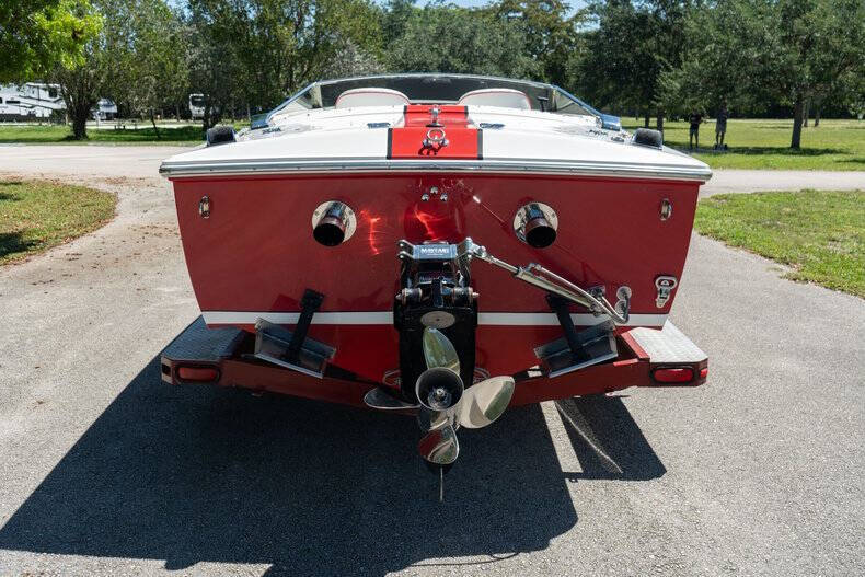 1994 Donzi Marine Classic 22