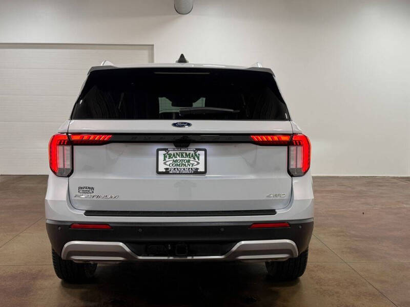 2025 Ford Explorer Platinum