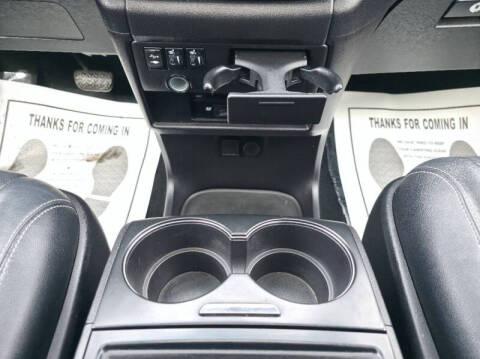 2016 Toyota Sienna SE 8-Passenger