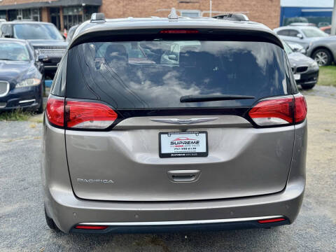 2017 Chrysler Pacifica Touring-L Plus