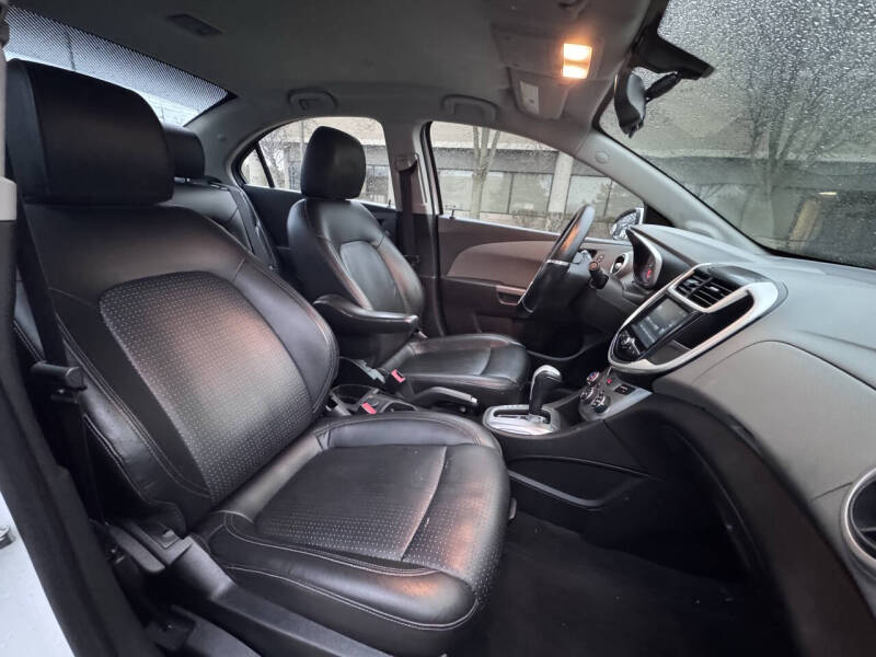 2017 Chevrolet Sonic Premier Auto