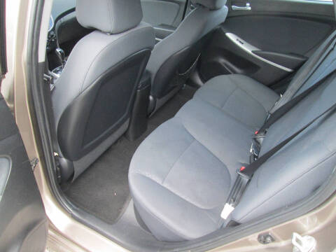 2014 Hyundai Accent SE